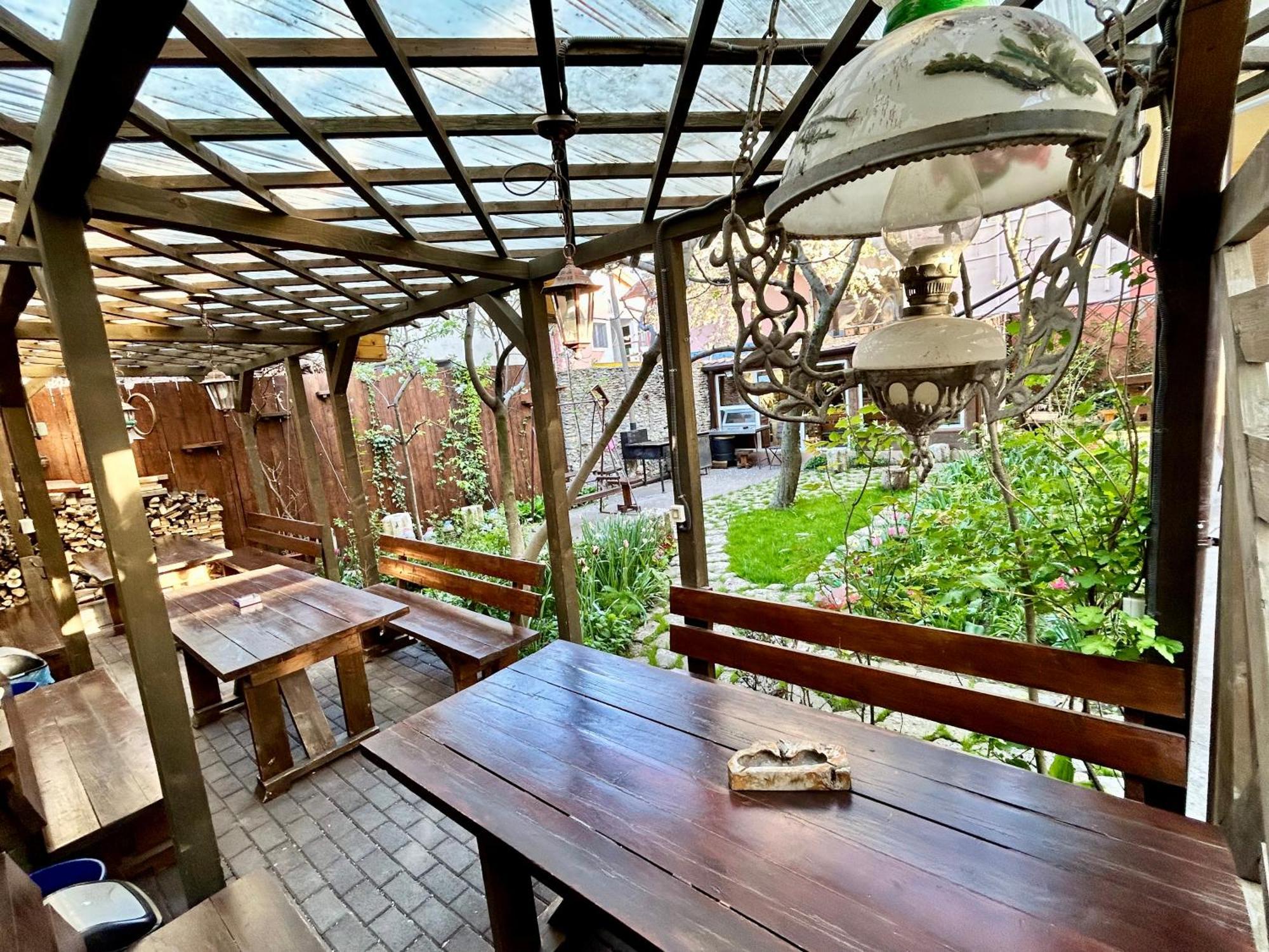 Casa Double M, Gazde/Camere de închiriat *
