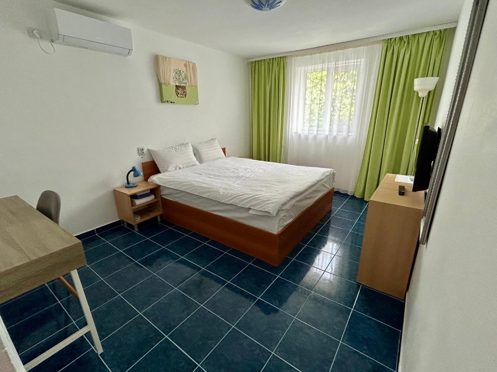 Privatunterkunft Casa Double M, *
